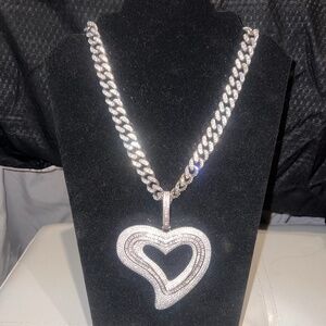 Cuban link w/ heart pendant